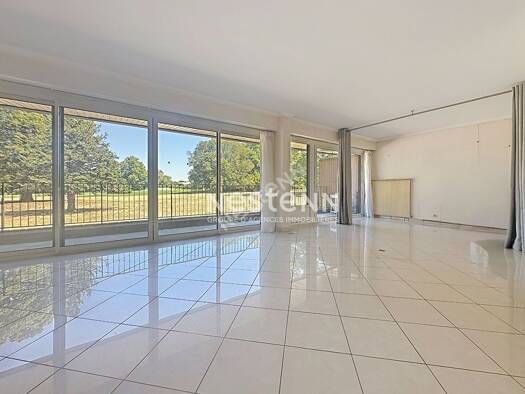 Appartement à vendre 310 500 € 3 pièces 1 chambre 98,9 m² RDC Le Coudray-Montceaux 91830