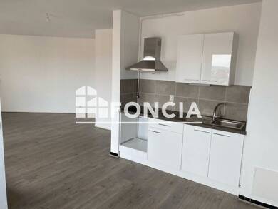 Appartement à louer 505 € 1 pièce 41,7 m² 5ème étage disponible à partir du 07/08/2025 Paris Roanne 42300