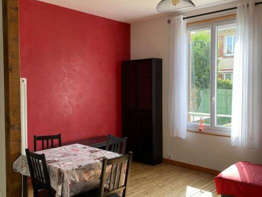 Studio à louer 830 € 1 pièce 2 chambres 12 m² disponible dès maintenant Plateau-Grèves-Europe-Gare du Stade-Fossés Jean Colombes 92700