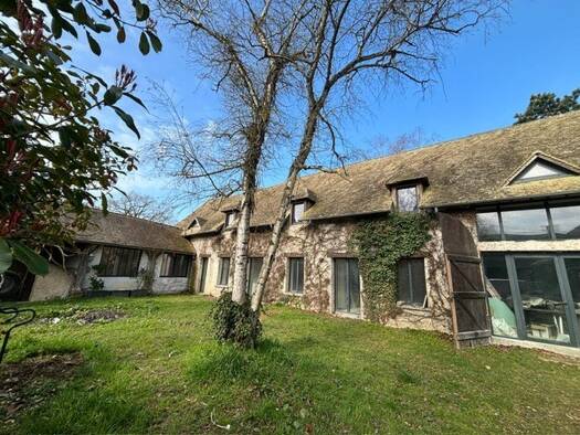 Maison à vendre 1 055 000 € 12 pièces 5 chambres 460 m² 5 400 m² de terrain Saint-Laurent-la-Gâtine 28210