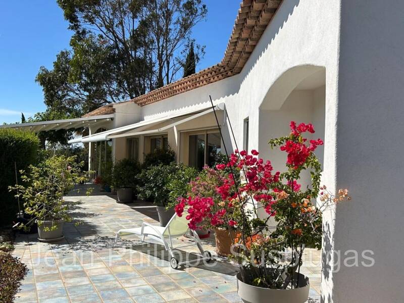 Maison à vendre, 230m², LA CADIERE D'AZUR