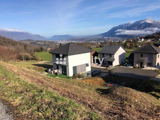 Terrain à vendre 198 000 € 650 m² de terrain Saint-Cassin 73160