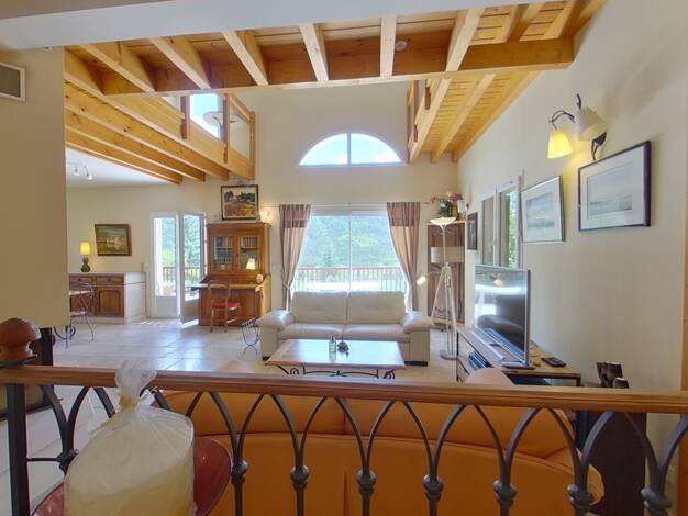 Maison à vendre 530 000 € 5 pièces 4 chambres 175 m² 1 550 m² de terrain Faucon de Barcelonnette 04400