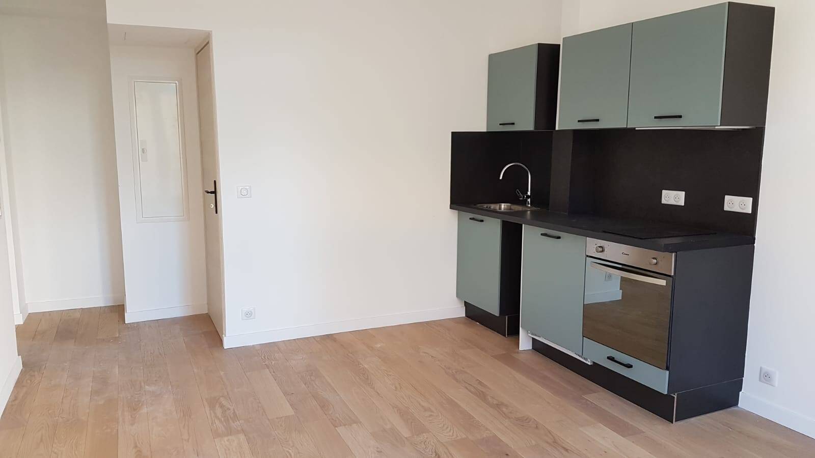 Maison à louer, 21m², CANNES
