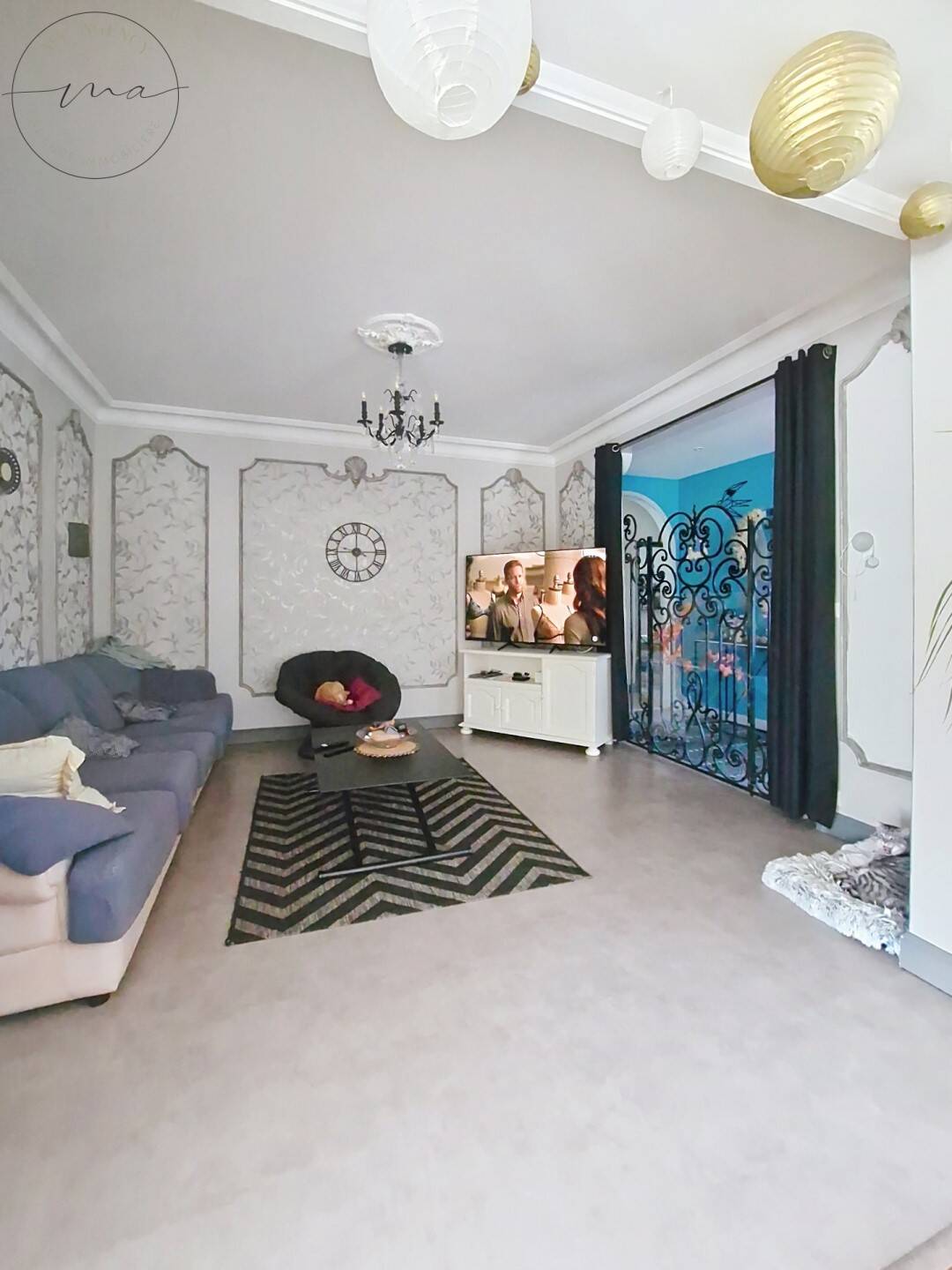 Maison à vendre, 300m², SAINT PONS DE THOMIERES