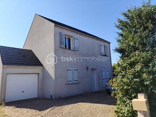 Pavillon à vendre 210 000 € 5 pièces 4 chambres 101 m² Le Malesherbois 45300
