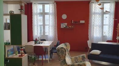 Appartement à louer 900 € 2 pièces 1 chambre 59 m² 1er étage Angers 49100