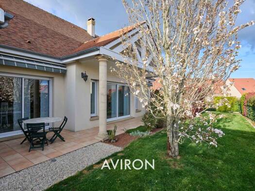 Maison à vendre 498 200 € 7 pièces 4 chambres 180 m² Lèves 28300