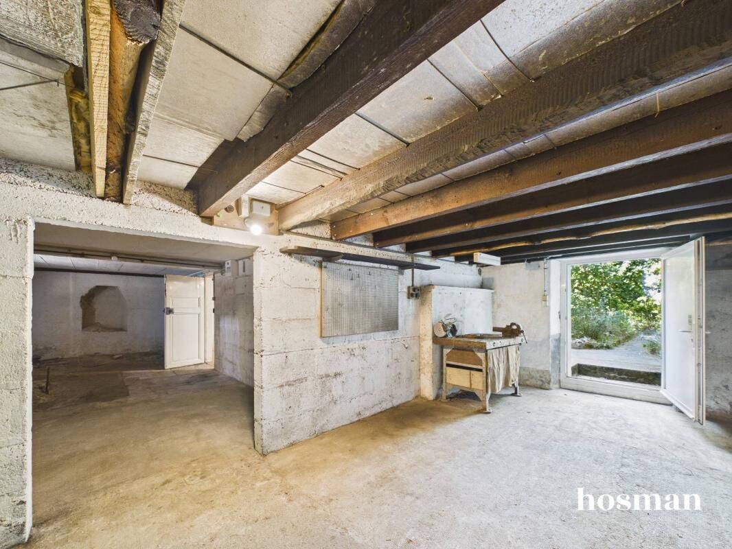 Charmante maison à rafraichir avec superbe jardin et garage - Qu — 15