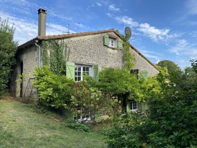Maison à vendre 169 000 € 4 pièces 2 chambres 77 m² 429 m² de terrain Edon 16320