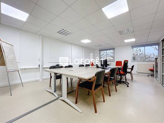 Espace bureau à louer 4 223 € 385 m² de bureaux Forêt de la Madeleine-Cités Unies Evreux 27000