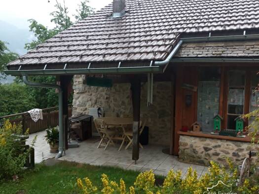 Maison à vendre 310 000 € 4 pièces 2 chambres 74,8 m² 2 380 m² de terrain Magland 74300