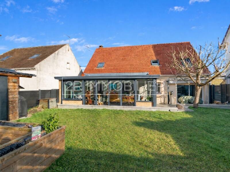 Maison à vendre, 200m², BUSSY SAINT GEORGES