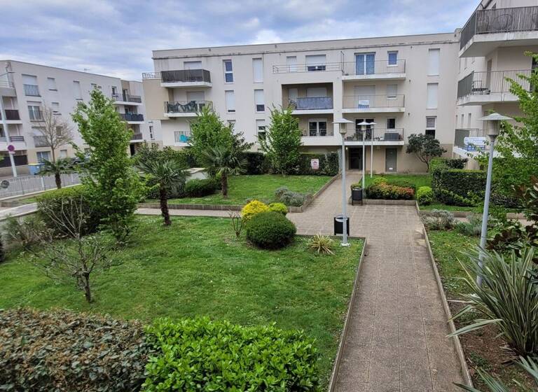 Appartement à vendre 158 250 € 2 pièces 1<br/>chambre 48 m²<br/>superficie 1/3<br/>étage Preux-Crémetterie St Herblain 44800