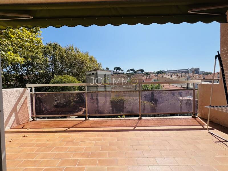 Maison à louer, 76m², TOULON