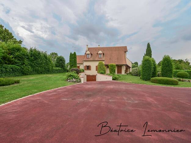 Maison à vendre 445 000 € 11 pièces 6 chambres 350 m² 4 797 m² de terrain Nibelle 45340