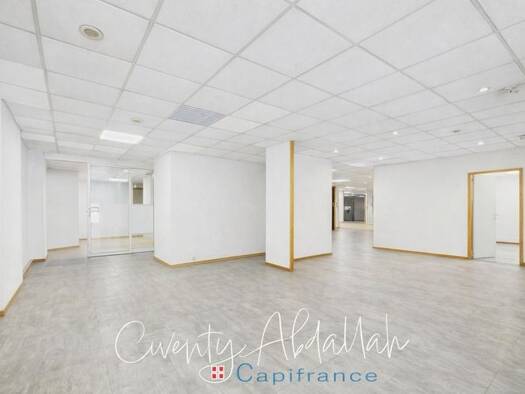 Local commercial à vendre 370 000 € 327 m² de surface de vente Centre Ville Albertville 73200