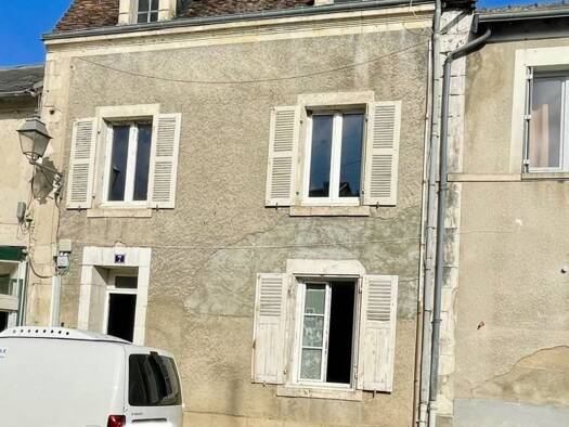 Maison de ville à vendre 75 000 € 7 pièces 5 chambres 87 m² Le Blanc 36300