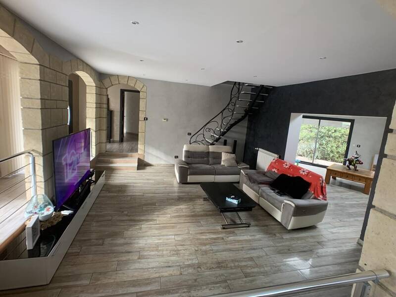 Maison à vendre, 187m², SAINT VICTORET