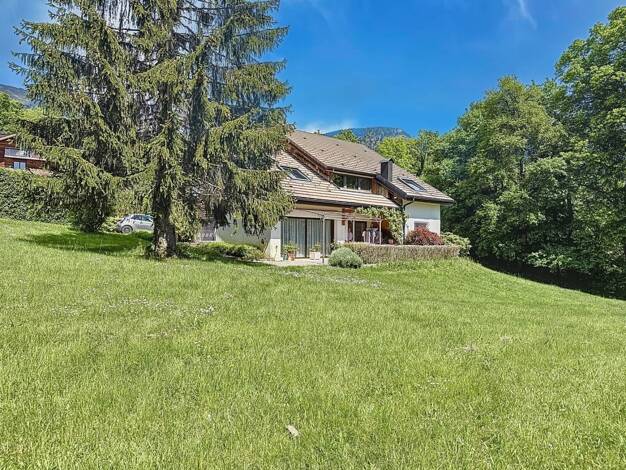 Maison à vendre 1 248 000 € 7 pièces 5 chambres 252 m² 5 400 m² de terrain Ouest Gex 01170