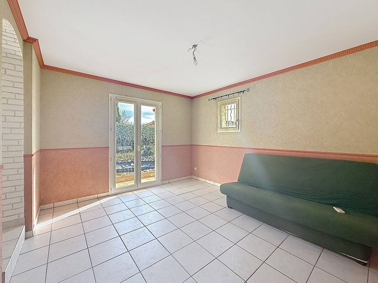 Maison à vendre, 135m², SAINT MAURICE DE GOURDANS