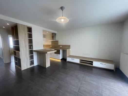 Appartement à louer 1 435 € 3 pièces 2 chambres 67 m² 5ème étage Croix Rousse Centre Lyon 4ème arrondissement 69004