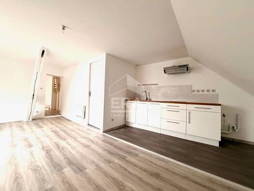 Appartement à vendre 90 000 € 2 pièces 1 chambre 35,52 m² Étage 2/2 Ville Basse-Centre Montereau-Fault-Yonne 77130