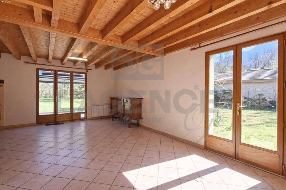Maison à vendre, 89m², SAINT PIERRE EN FAUCIGNY