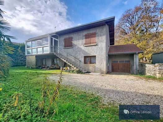 Maison à vendre 550 000 € 4 pièces 3 chambres 89,4 m² 943 m² de terrain Thoiry 01710