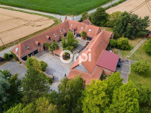 Immeuble à vendre 633 000 € 655 m² Steenbecque 59189