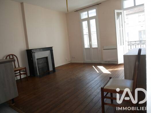Appartement à vendre 134 000 € 3 pièces 2 chambres 51 m² Étage 1/2 Centre Ville Nord Rochefort 17300