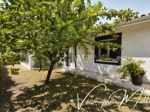 Maison de plain-pied à vendre 409 000 € 5 pièces 4 chambres 145 m² 1 110 m² de terrain Sainte-Eulalie 33560