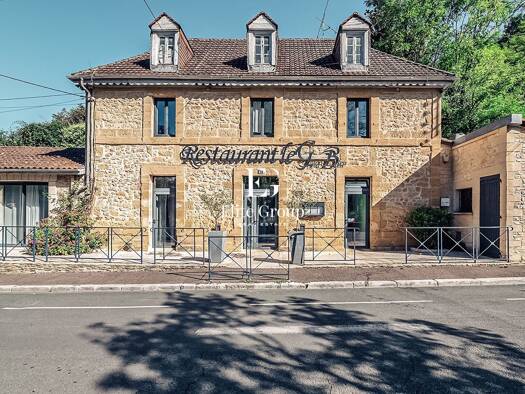 Boutique à vendre Fonds de commerce 407 000 € 187 m² de surface de vente Secteur Sauvegarde Sarlat-la-Canéda 24200