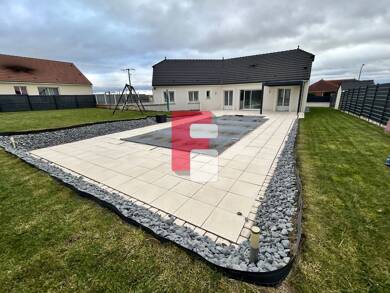 Maison de plain-pied à vendre 443 000 € 8 pièces 5 chambres 143 m² 890 m² de terrain Lavau 10150