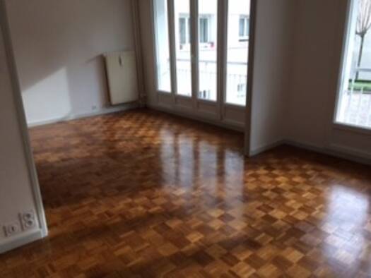 Appartement à louer 673 € 3 pièces 67,1 m² RDC/8 dès le 15/04/2026 Palente - Orchamps - La Combe Saragosse Besançon 25000
