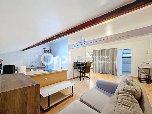 Appartement à louer 690 € 3 pièces 2 chambres 33,5 m² 3 étages Peripherie Faverges-Seythenex 74210