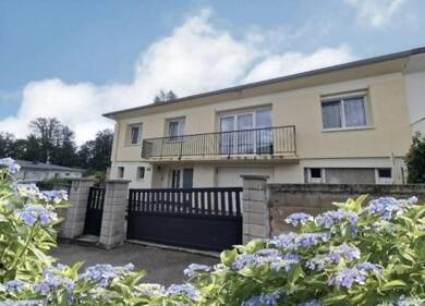 Maison à vendre 220 000 € 8 pièces 4 chambres 180 m² 600 m² de terrain Plateau de la Justice-Lilas Roses Épinal 88000