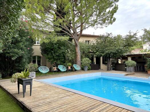 Villa à vendre 540 000 € 6 pièces 5 chambres 187 m² 1 003 m² de terrain Sud Les Angles 30133