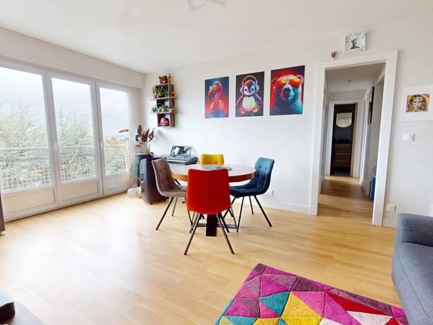 Appartement à vendre 252 000 € 3 pièces 2 chambres 54 m² Étage 6/6 Cimetiere Creteil 94000