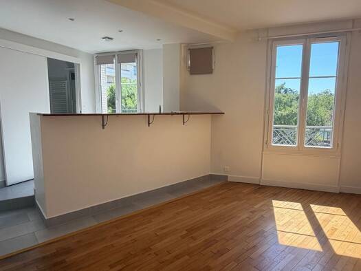Appartement à vendre 245 000 € 1 pièce 24 m² Étage 2/6 Eiffel Levallois-Perret 92300