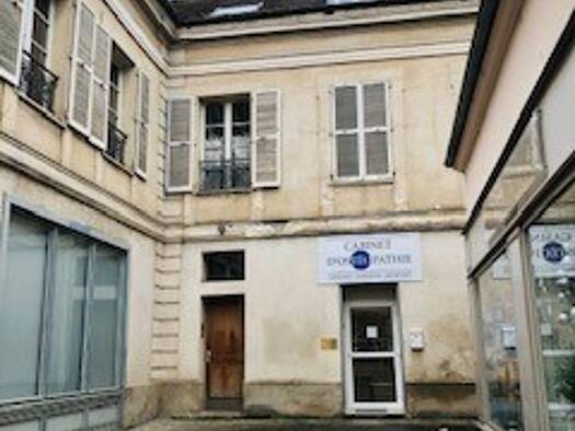 Studio à louer 580 € 1 pièce 26 m² Étage 2/2 Collegiale Mantes-la-Jolie 78200