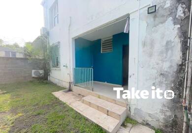 Appartement à vendre 89 000 € 3 pièces 2 chambres 66,7 m² RDC Basse-Terre 97100