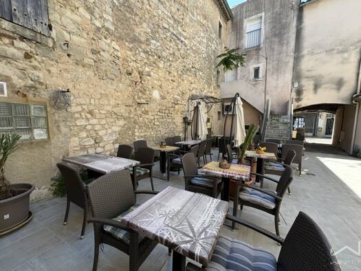 Boutique à vendre Fonds de commerce 69 900 € 1 pièce 100 m² de surface de vente Centre Saint-Paul-Trois-Châteaux 26130