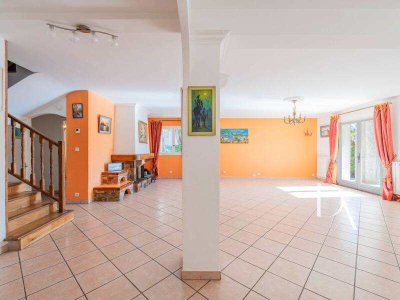 Maison à vendre, 220m², MARSEILLE 12E