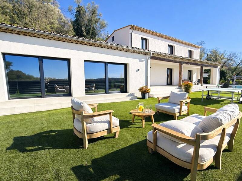 Maison à vendre, 300m², TOURRETTES SUR LOUP