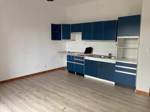 Appartement à louer 632 € 2 pièces 1 chambre 54,7 m² Étage 1/1 Puget-sur-Argens 83480