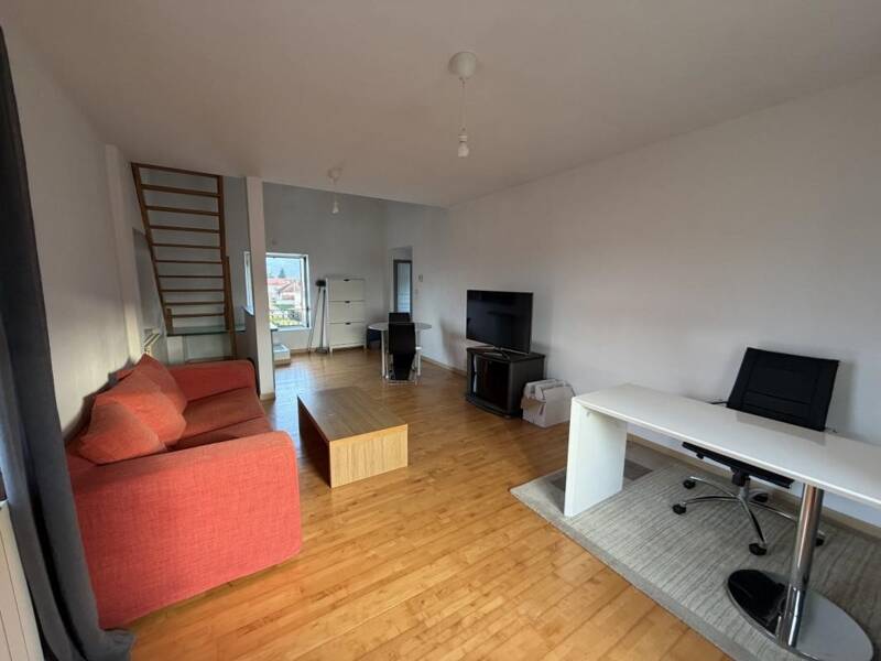 Maison à louer, 51m², DOMENE