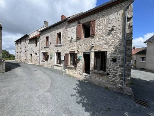 Maison à vendre 60 280 € 5 pièces 3 chambres 101 m² 980 m² de terrain St Leger le Gueretois 23000