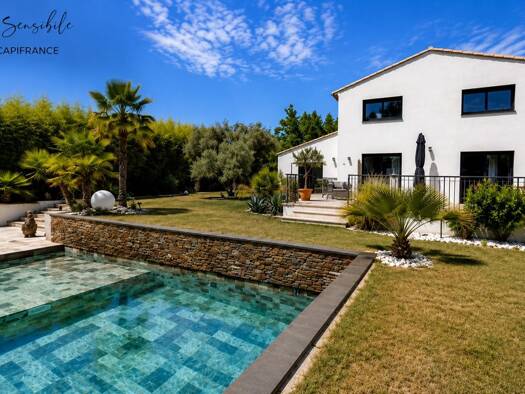 Maison à vendre 860 000 € 7 pièces 4 chambres 185 m² 1 206 m² de terrain Pourrières 83910
