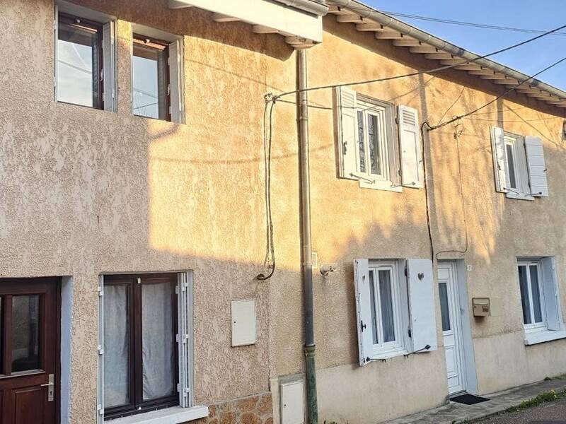 Maison à vendre, 106m², SAINT GENIS LES OLLIERES